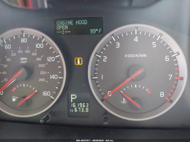 45327617 :رقم المزاد ، YV1MW390252063093 vin ، 2005 Volvo V50 2.4i A/2.4i A Sr مزاد بيع
