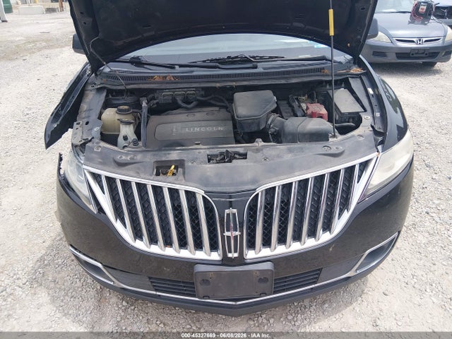 45327669 :رقم المزاد ، 2LMDJ8JK6BBJ05382 vin ، 2011 Lincoln Mkx مزاد بيع