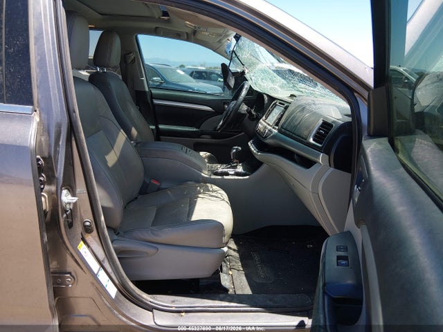 2016 Toyota Highlander Xle V6 მანქანა იყიდება აუქციონზე, vin: 5TDJKRFHXGS295342, აუქციონის ნომერი: 45327690