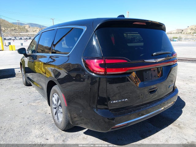 Chrysler Pacifica Hybrid Touring L 2023 2C4RC1L75PR608965 Image 3