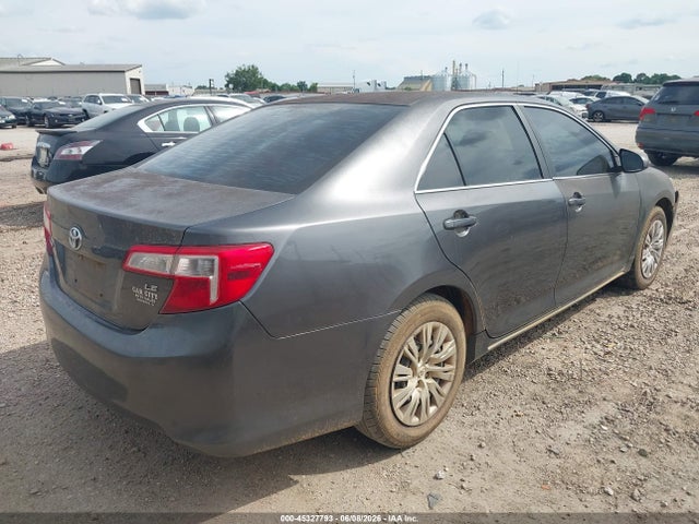 2013 Toyota Camry Le მანქანა იყიდება აუქციონზე, vin: 4T1BF1FK2DU255586, აუქციონის ნომერი: 45327793