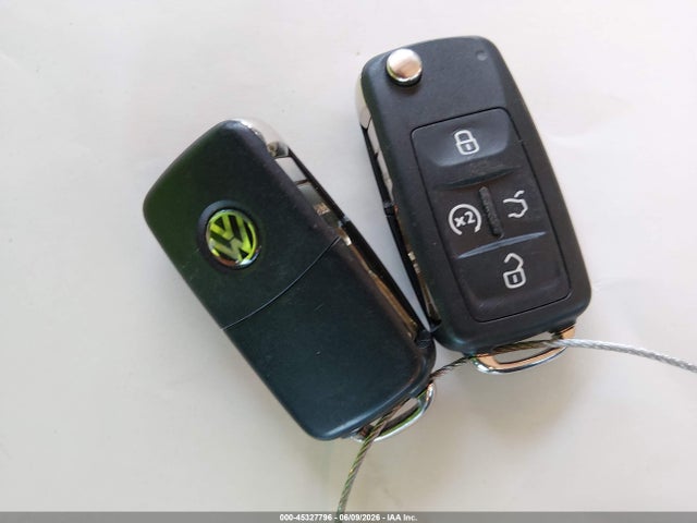 1VWGT7A33HC049126 Volkswagen Passat 1.8t Se