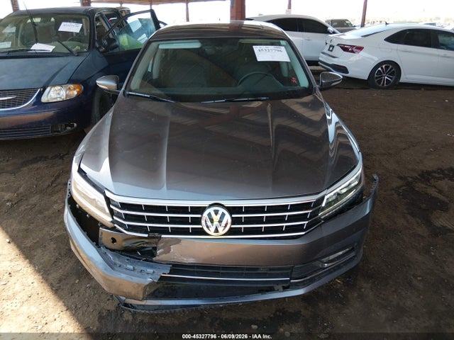 1VWGT7A33HC049126 Volkswagen Passat 1.8t Se