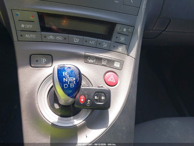 Toyota PRIUS PLUG-IN 2014 JTDKN3DP7E3053352 Image 11