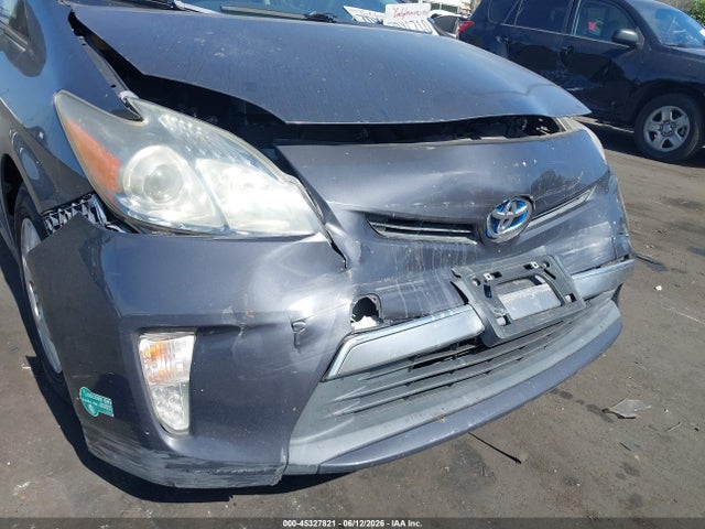 Toyota PRIUS PLUG-IN 2014 JTDKN3DP7E3053352 Image 6
