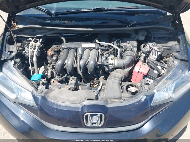 Продажа на аукционе авто 2015 Honda Fit Lx, vin: 3HGGK5H58FM768015, номер лота: 45327823