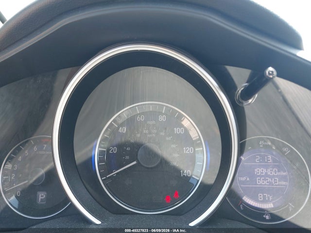 Продажа на аукционе авто 2015 Honda Fit Lx, vin: 3HGGK5H58FM768015, номер лота: 45327823