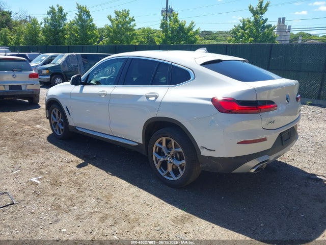 45327883 :رقم المزاد ، 5UX33DT02N9J37370 vin ، 2022 Bmw X4 Xdrive30i مزاد بيع