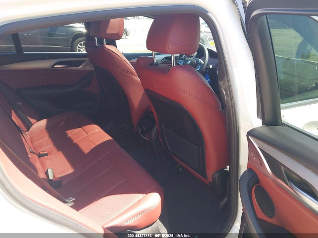45327883 :رقم المزاد ، 5UX33DT02N9J37370 vin ، 2022 Bmw X4 Xdrive30i مزاد بيع