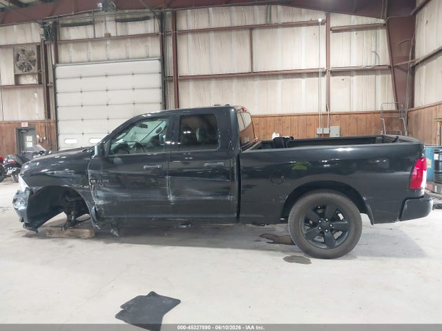 2017 Ram 1500 Express  4x4 6'4 Box მანქანა იყიდება აუქციონზე, vin: 1C6RR7FG7HS830850, აუქციონის ნომერი: 45327890