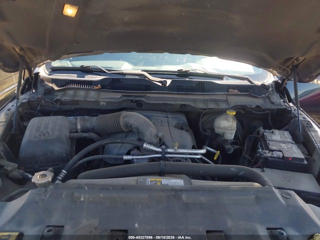 45327896 :رقم المزاد ، 1C6RR7JTXFS573801 vin ، 2015 Ram 1500 Laramie مزاد بيع