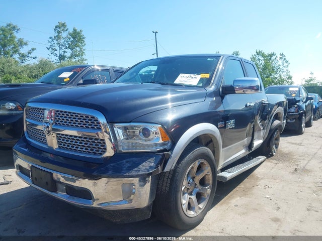 45327896 :رقم المزاد ، 1C6RR7JTXFS573801 vin ، 2015 Ram 1500 Laramie مزاد بيع