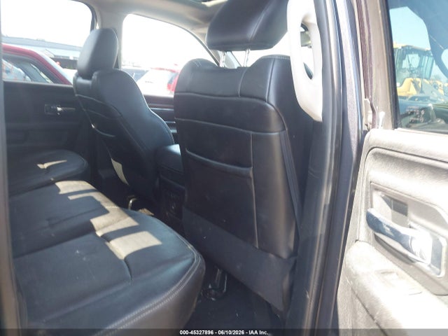 45327896 :رقم المزاد ، 1C6RR7JTXFS573801 vin ، 2015 Ram 1500 Laramie مزاد بيع
