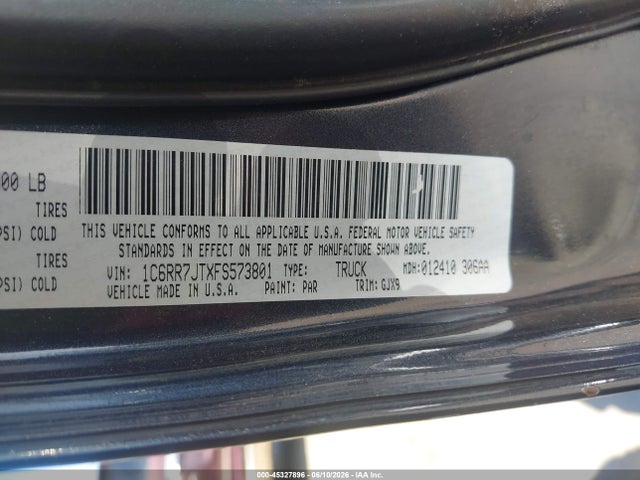 45327896 :رقم المزاد ، 1C6RR7JTXFS573801 vin ، 2015 Ram 1500 Laramie مزاد بيع