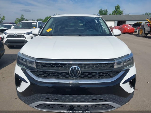 2023 Volkswagen Taos 1.5t Se მანქანა იყიდება აუქციონზე, vin: 3VVUX7B2XPM352967, აუქციონის ნომერი: 45327940