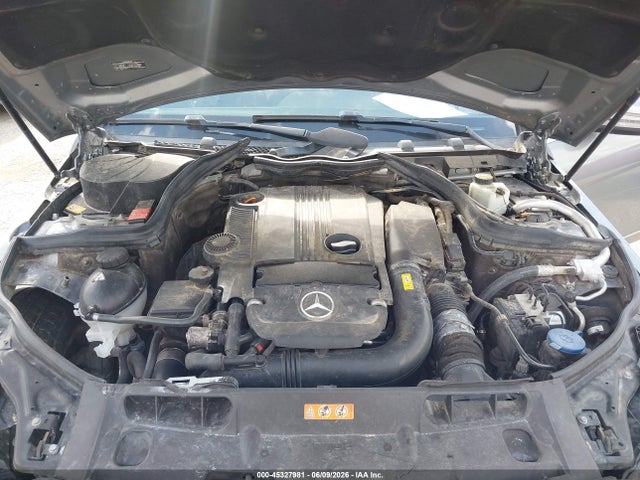 45327981 :رقم المزاد ، WDDGF4HB3ER308900 vin ، 2014 Mercedes-benz C 250 Sport مزاد بيع