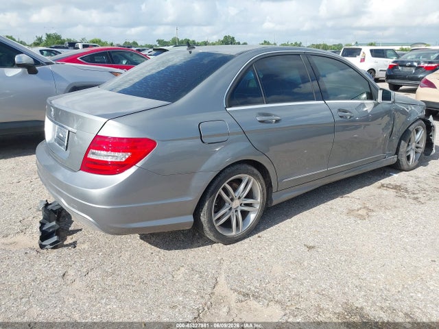 45327981 :رقم المزاد ، WDDGF4HB3ER308900 vin ، 2014 Mercedes-benz C 250 Sport مزاد بيع