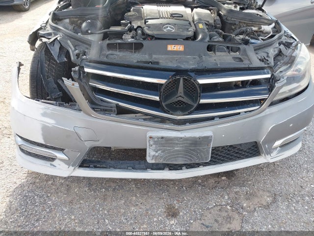 45327981 :رقم المزاد ، WDDGF4HB3ER308900 vin ، 2014 Mercedes-benz C 250 Sport مزاد بيع