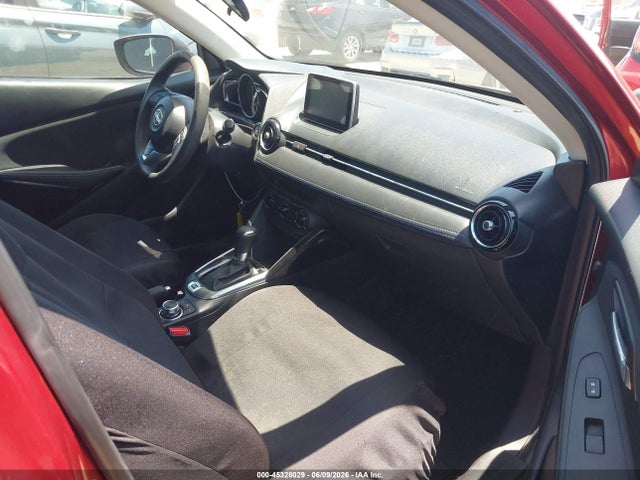 Scion IA 2016 3MYDLBZV6GY102357 Image 5