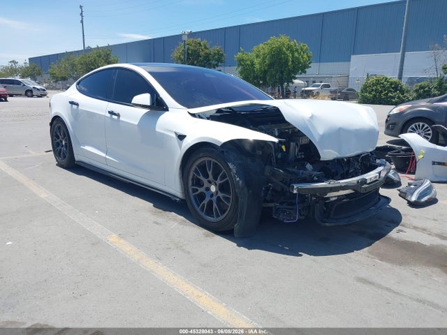 Tesla Model S Plaid Tri Motor All-wheel Drive 2021 5YJSA1E65MF447262 головне зображення