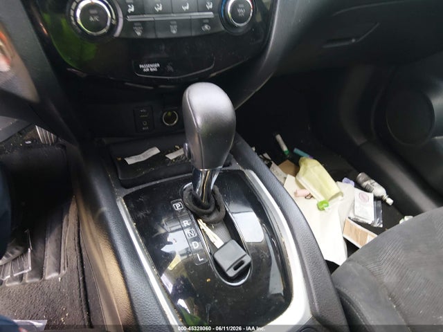 Nissan ROGUE S 2016 KNMAT2MT6GP671444 Image 11