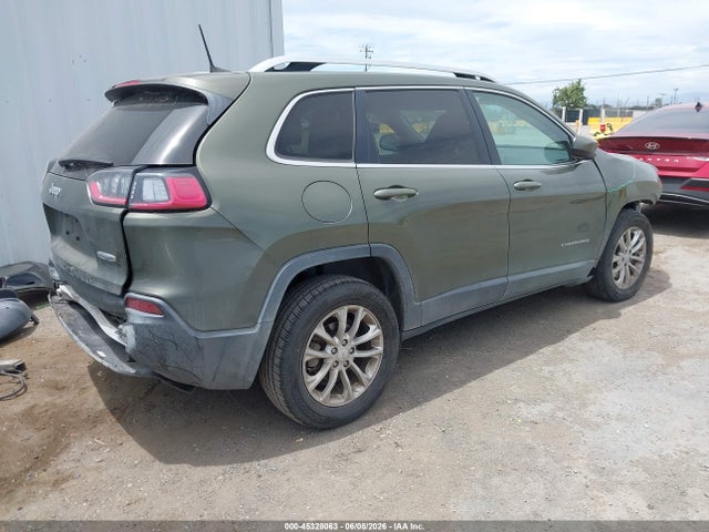 1C4PJLCB4KD249424 Jeep Cherokee Latitude Fwd