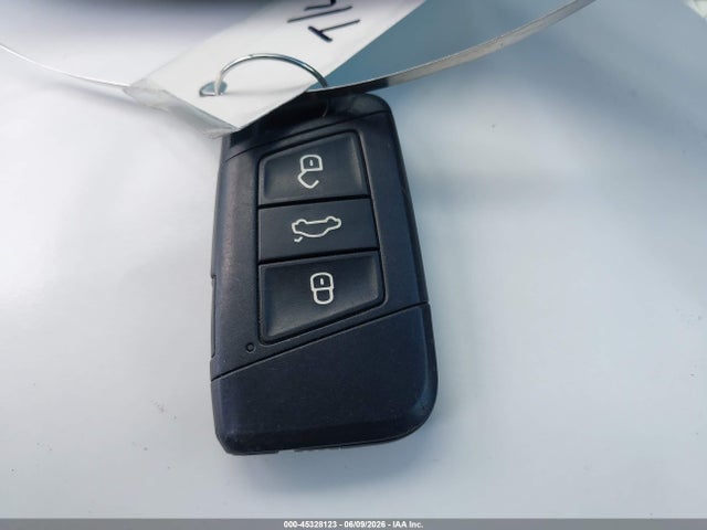 Продажа на аукционе авто 2019 Volkswagen Jetta 1.4t R-line/1.4t S/1.4t Se, vin: 3VWC57BUXKM018591, номер лота: 45328123