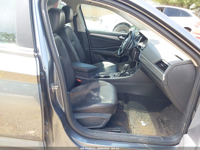 Продажа на аукционе авто 2019 Volkswagen Jetta 1.4t R-line/1.4t S/1.4t Se, vin: 3VWC57BUXKM018591, номер лота: 45328123