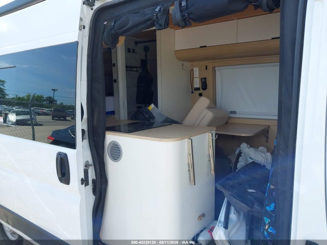 45328130 :رقم المزاد ، 3C6MRVJG9NE104444 vin ، 2022 Ram Promaster 3500 Cargo Van High Roof 159 Wb Ext مزاد بيع