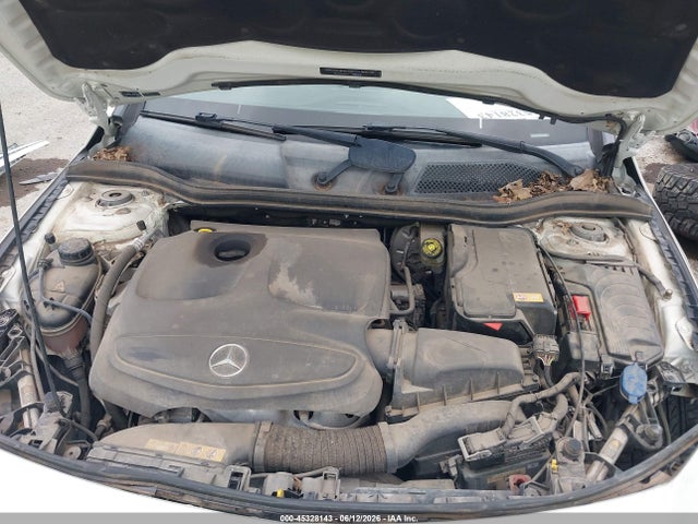 45328143 :رقم المزاد ، WDDSJ4GBXFN182053 vin ، 2015 Mercedes-benz Cla 250 4matic مزاد بيع