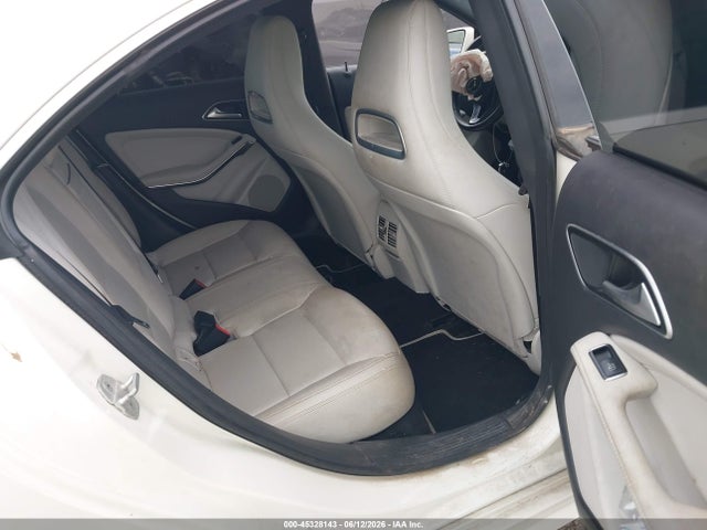 45328143 :رقم المزاد ، WDDSJ4GBXFN182053 vin ، 2015 Mercedes-benz Cla 250 4matic مزاد بيع