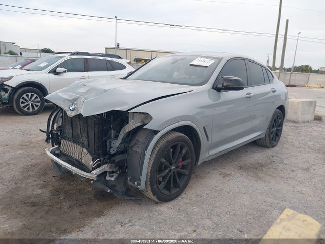 BMW X4 M40i 2024 5UX43DT04R9U95354 Image 2