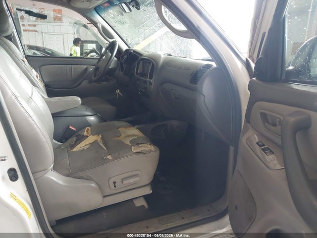 Aukcja sprzedaży 2002 Toyota Sequoia Limited V8, vin: 5TDZT38A62S115134, numer aukcji: 45328154