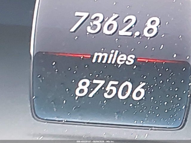 45328157 :رقم المزاد ، 55SWF4JB0JU262411 vin ، 2018 Mercedes-benz C 300 مزاد بيع