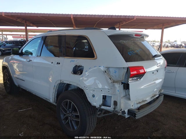 1C4RJEBG1HC826426 Jeep Grand Cherokee Limited 4x2