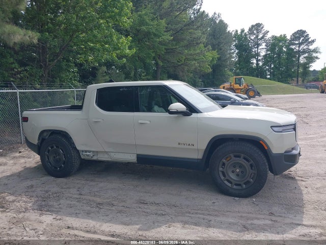 Rivian R1t Adventure 2025 7FCTGCAA3SN040932 Image 14