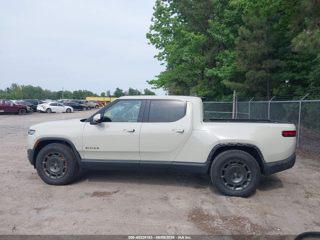 Rivian R1t Adventure 2025 7FCTGCAA3SN040932 Image 15