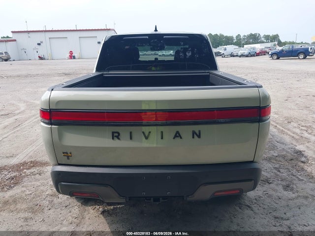 Rivian R1t Adventure 2025 7FCTGCAA3SN040932 Image 17