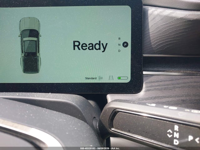 Rivian R1t Adventure 2025 7FCTGCAA3SN040932 Image 18