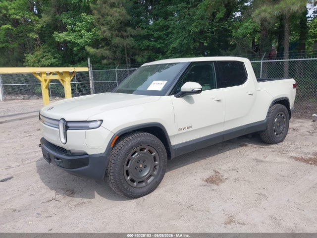 Rivian R1t Adventure 2025 7FCTGCAA3SN040932 Image 2