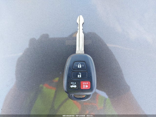 4T1BF1FK4GU176893 Toyota CAMRY SE
