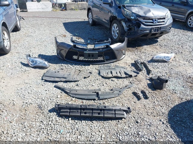 4T1BF1FK4GU176893 Toyota CAMRY SE