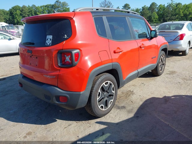 2015 Jeep Renegade Trailhawk მანქანა იყიდება აუქციონზე, vin: ZACCJBCT8FPC44784, აუქციონის ნომერი: 45328200