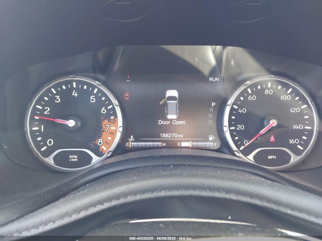 2015 Jeep Renegade Trailhawk მანქანა იყიდება აუქციონზე, vin: ZACCJBCT8FPC44784, აუქციონის ნომერი: 45328200
