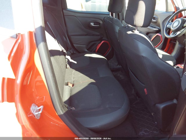 2015 Jeep Renegade Trailhawk მანქანა იყიდება აუქციონზე, vin: ZACCJBCT8FPC44784, აუქციონის ნომერი: 45328200