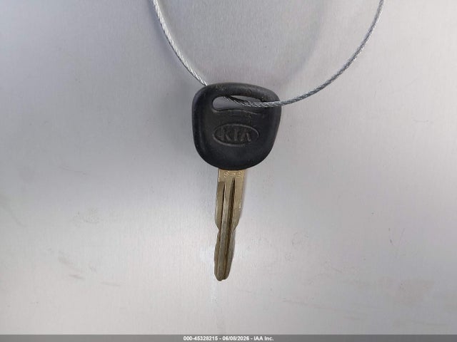 2005 Kia Rio მანქანა იყიდება აუქციონზე, vin: KNADC125656380891, აუქციონის ნომერი: 45328215