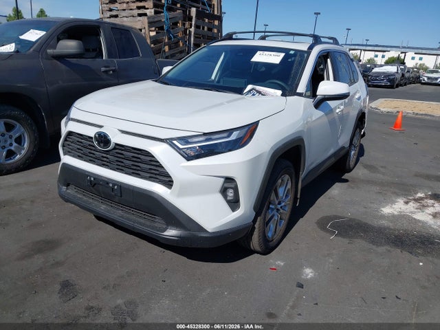 Toyota Rav4 Xle Premium 2025 2T3C1RFV4SW429237 Image 2