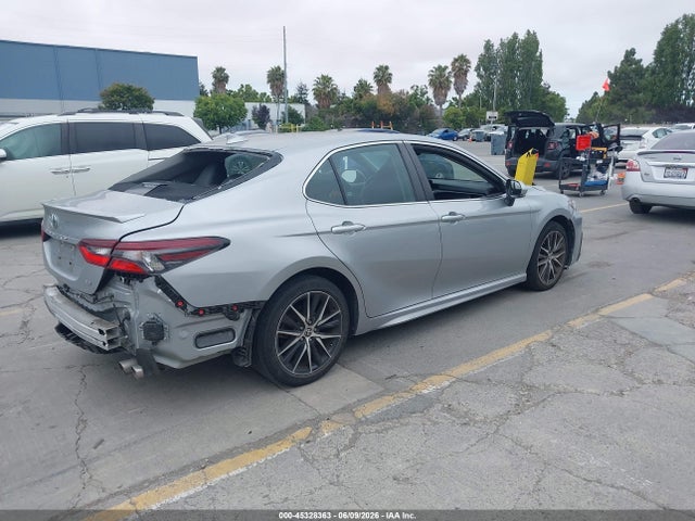 45328363 :رقم المزاد ، 4T1T11AK5MU496004 vin ، 2021 Toyota Camry Se مزاد بيع