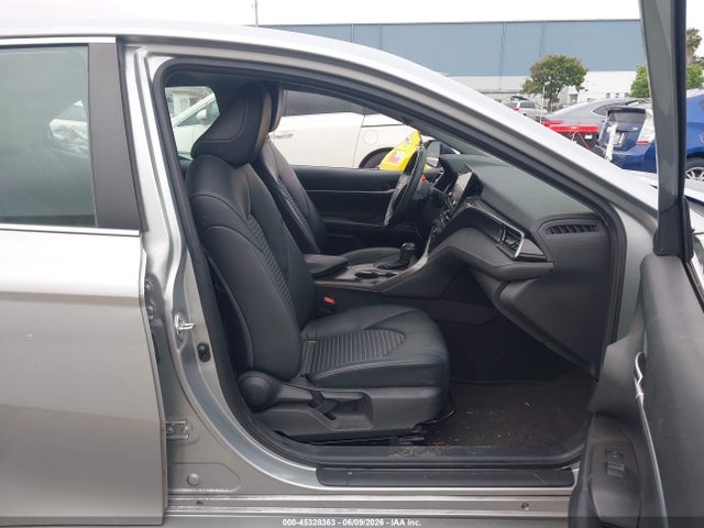 45328363 :رقم المزاد ، 4T1T11AK5MU496004 vin ، 2021 Toyota Camry Se مزاد بيع