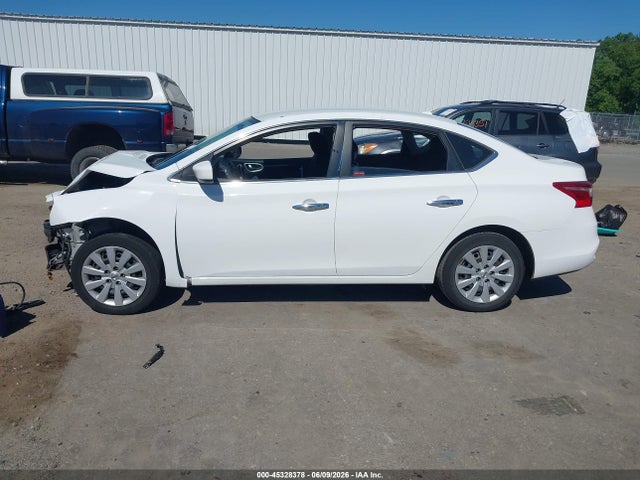 3N1AB7AP3GY239581 Nissan SENTRA SV